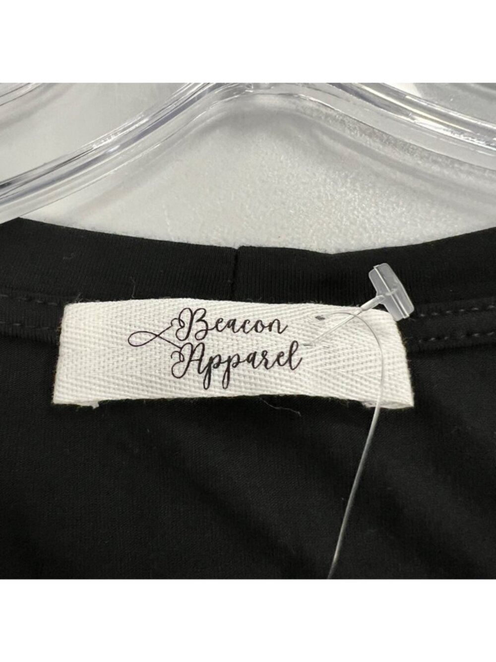 Beacon Apparel Womens Top Short Petal Sleeve Black/Multi Size Large - Picture 8 of 9